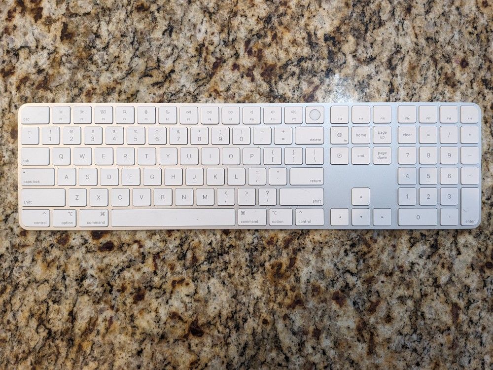 Apple Magic Keyboard With Numeric Keypad - US English