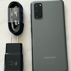 Samsung Galaxy S20  , Unlocked   for all Company Carrier ,  Excellent Condition Like New 