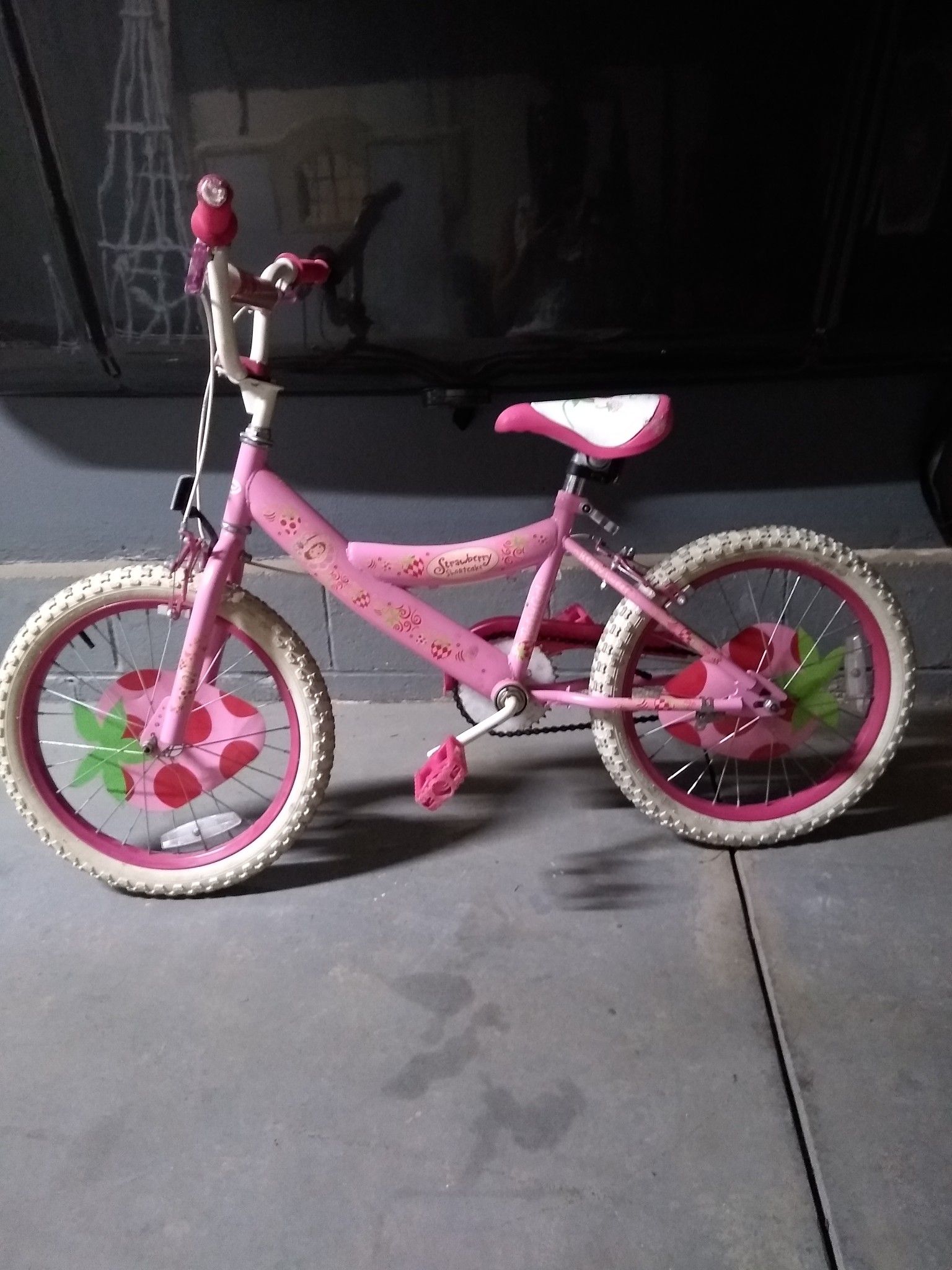 18"- Strawberry Shortcake Bike