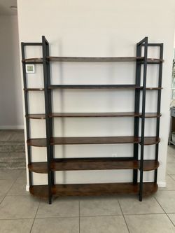 Open Shelving - Etagere