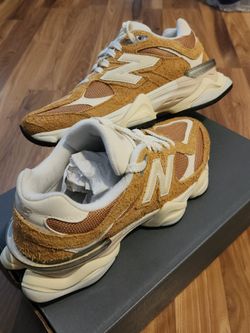 6 men | 7.5 womens NB 9060 Like new with box