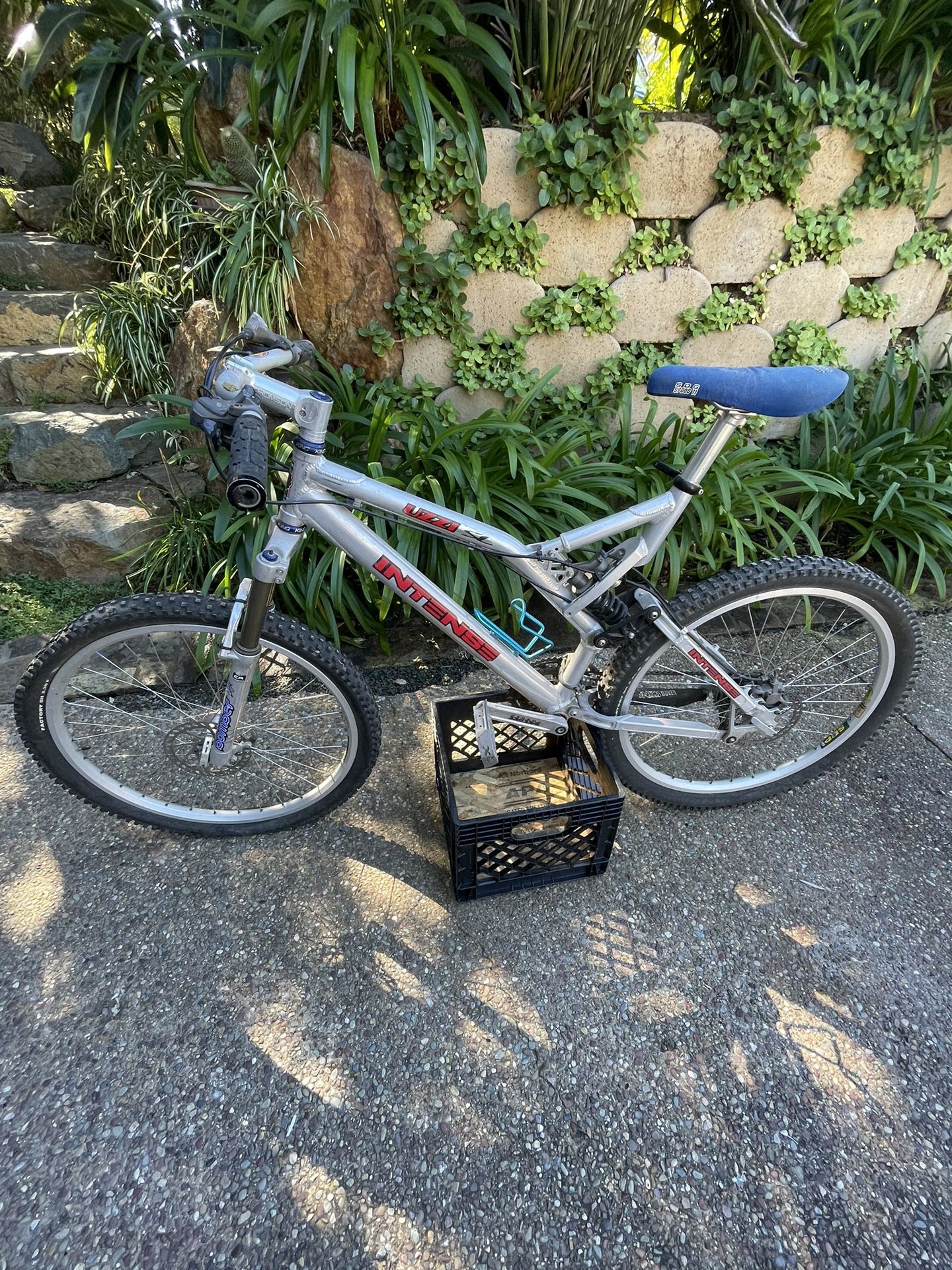 Intense Mountain - Main Image