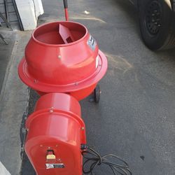 Machinery  Small 6 GallonʻConcrete  Mixer 