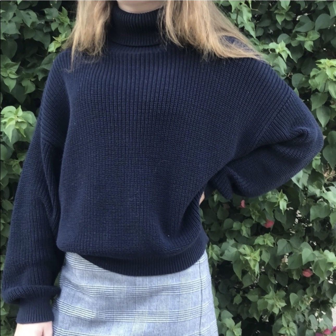 Brandy Melville Navy blue ribbed cotton turtleneck sweater
