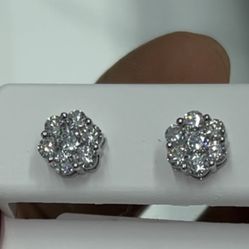 Flower Set Diamond Earrings