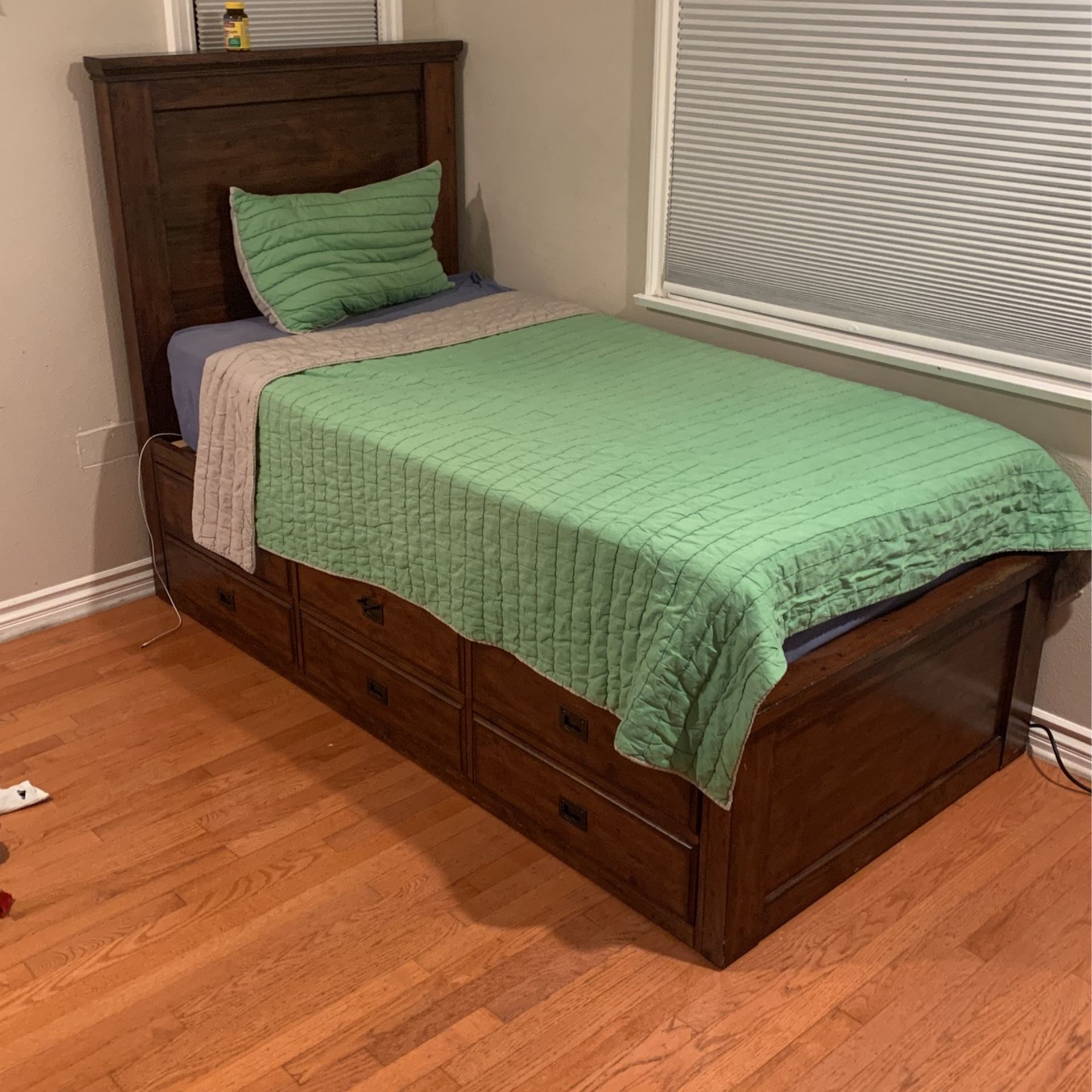 Pottery Barn Twin Bed