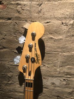 Fender Squire Jazz Bass Thumbnail