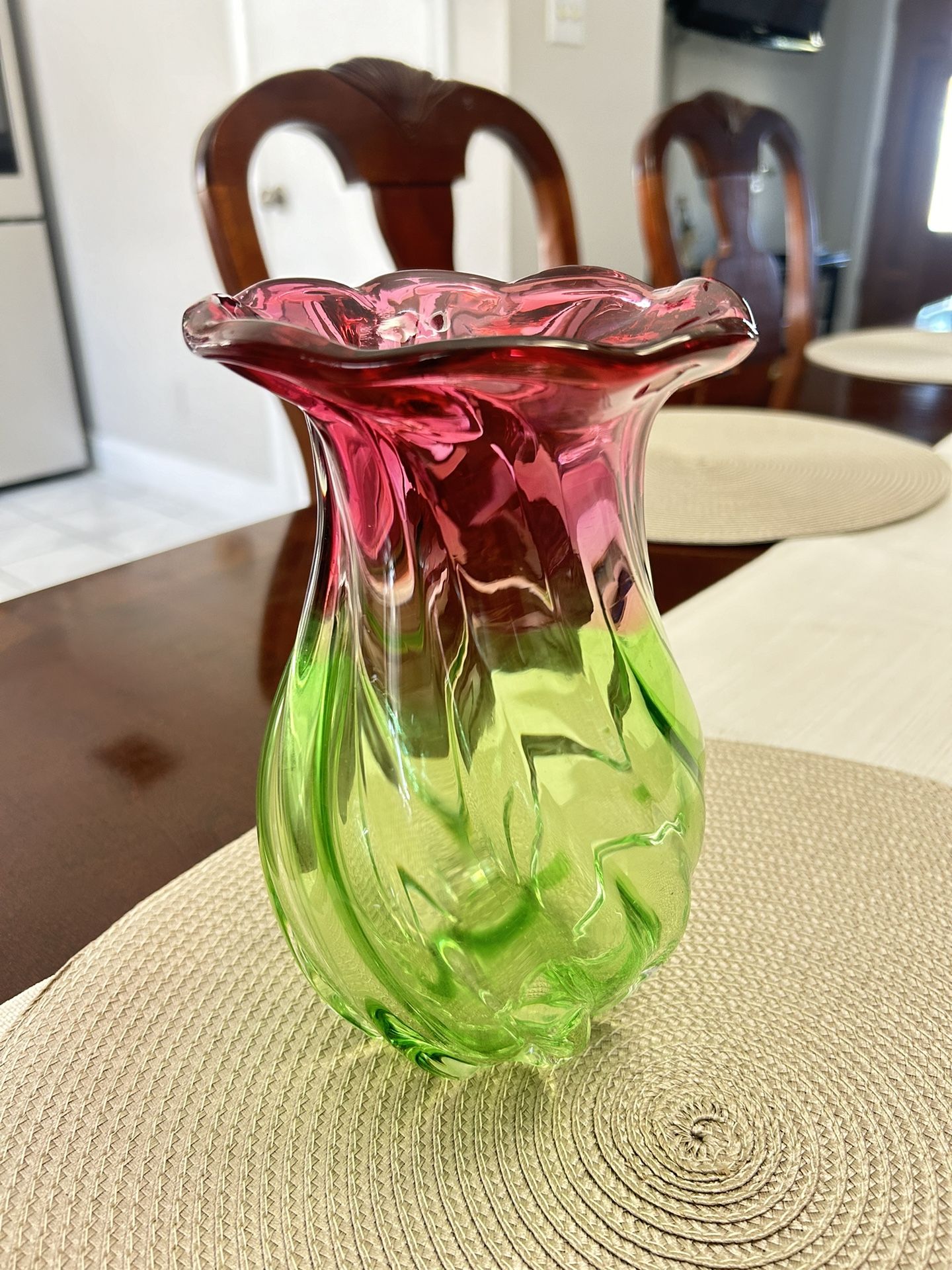 Rare Scallop Edge Art Glass Swirl Vase Watermelon Pink and Green Hand Blown 7.5
