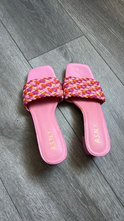 Brand New never worn cute little 2 inch heels!!