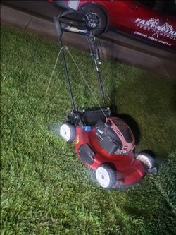 Self Propelled Push Button Start Lawn Mower Toro Recycler 22” Cut With a 7.25 HP Engine