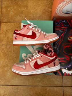 Nike SB Dunk Low Strangelove