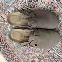 Boston Clog Shoes