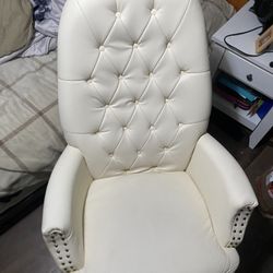 White/Cream Office Chair