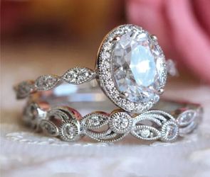 Wedding ring/engagement ring