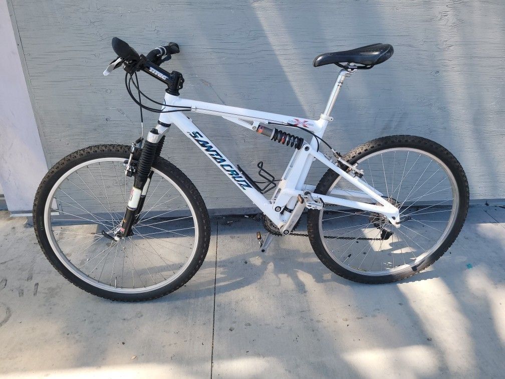 Santa Cruz Heckler M 26 Tires Full Suspension
