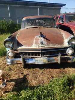 55 Ford Fairlane