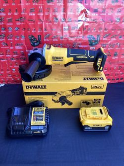 DEWALT 20V MAX CORDLESS BRUSHLESS 4-1/2-IN. ANGLE GRINDER WITH PADDLE SWITCH WITH 5.0 AH BATTERY AND CHARGER INCLUDED