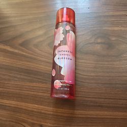 LIKE NEW Bath and Body Works Japanese Cherry Blossom Fragrance