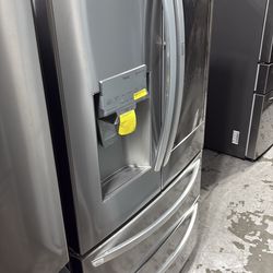 LG French Door refrigerator knock knock Fridge