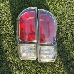 2021 Toyota Tacoma TRD Sport Tail lights 