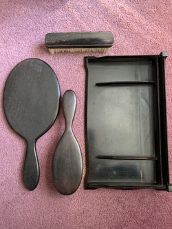 Vintage Ebony brush & shoe horn set