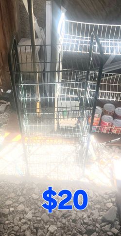 Rack with wheels
