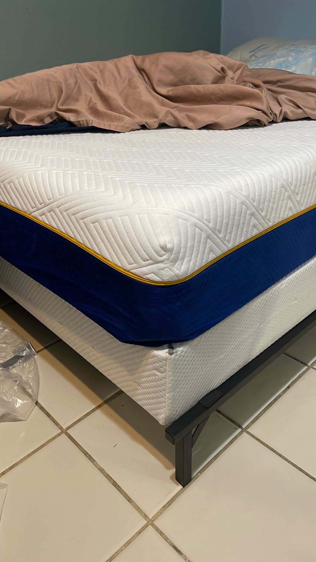 Queen Bed With Frame