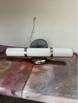 Vanity light