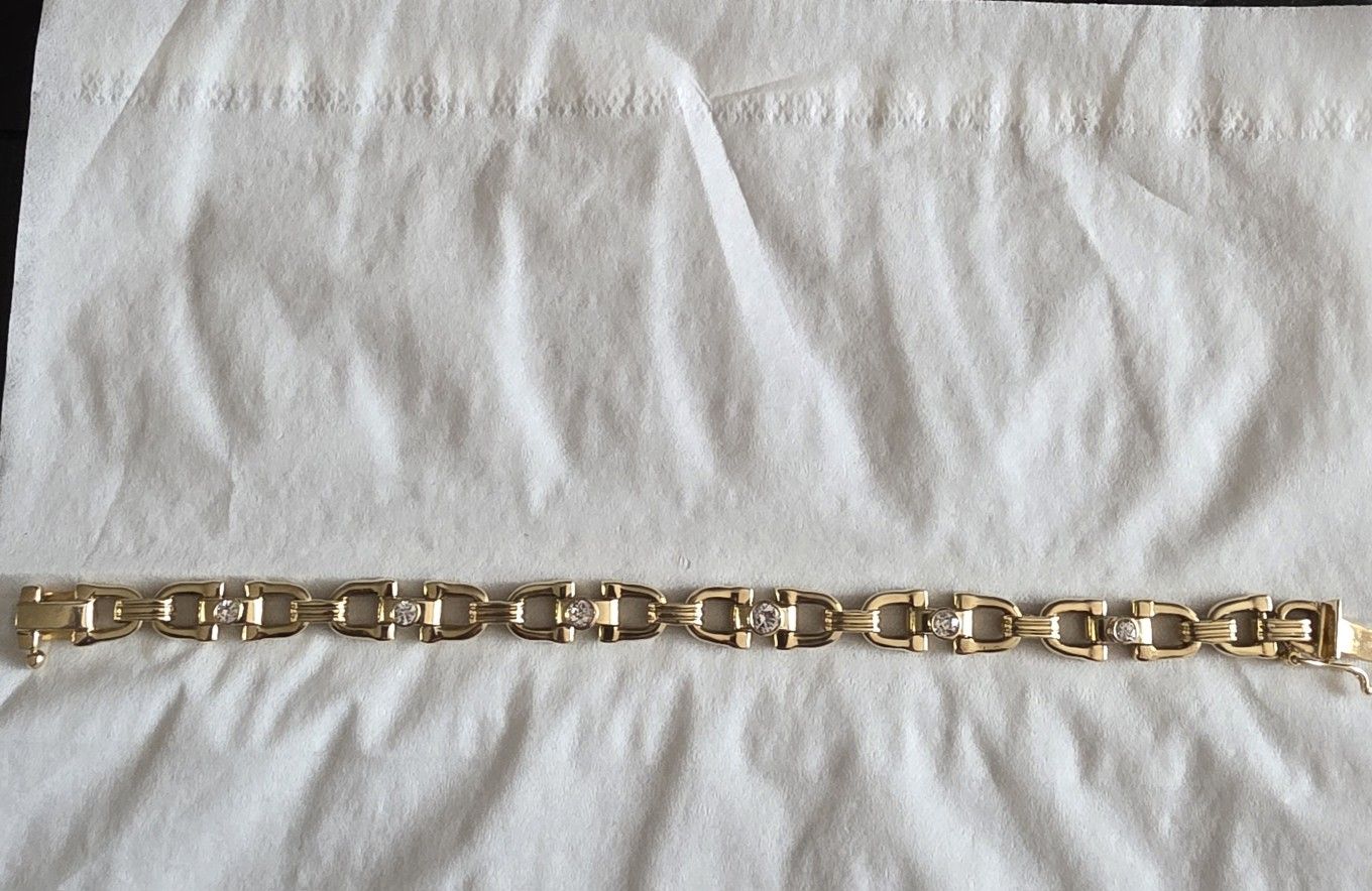 Dimond And Yellow Gold Bracelet 