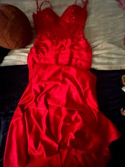 Red prom dress