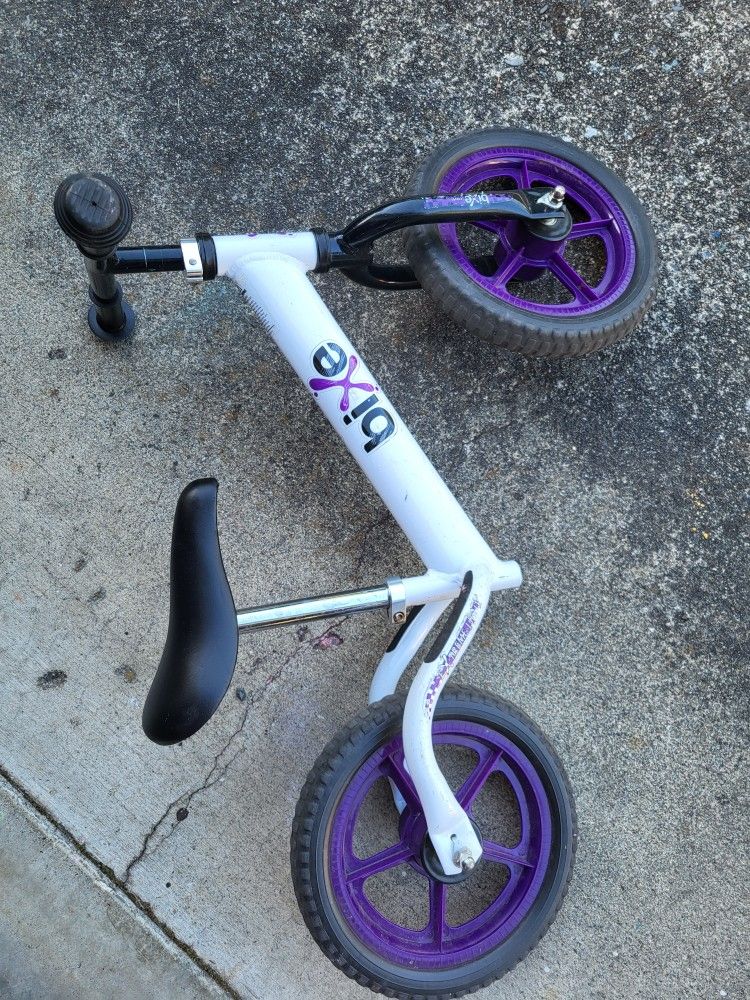 Lightweight Balance Bike Bixy