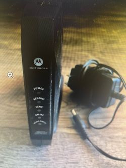Motorola SB5191U Modem with AC Adapter