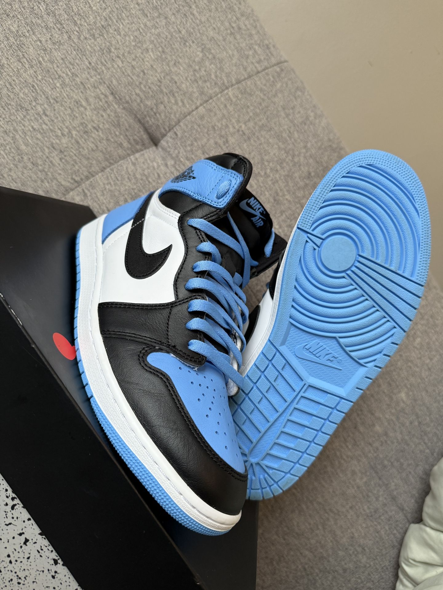 Jordan 1 UNC TOE