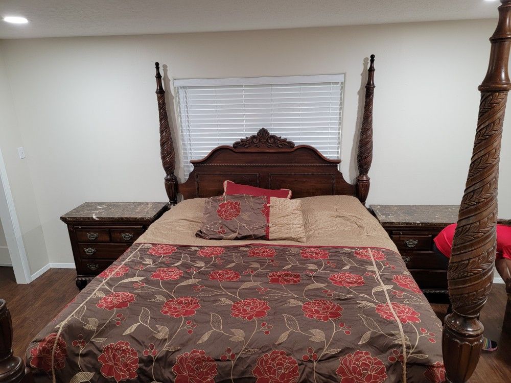 King Size Bed Temperpedic Pillow Top Mattress With Night Stands