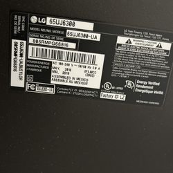 65” Lg Smart Tv 
