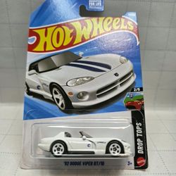 2026 HOT WHEELS MAINLINE CASE B 92 DODGE VIPER RT/10