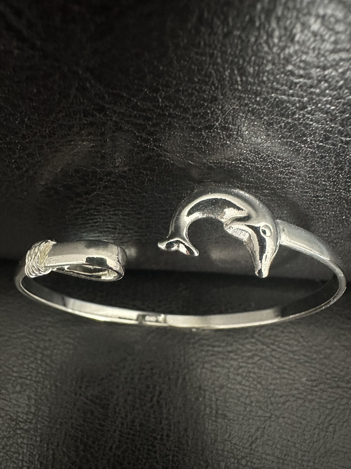Sterling Silver Dolphin Hook Bangle Bracelet Preowned
