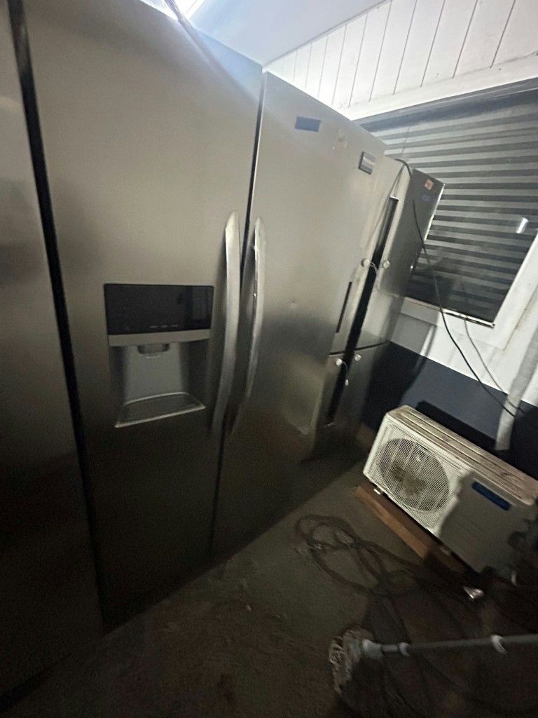 ASK ABOUT DELIVERY! Frigidaire Refrigerator Fridge Yes it works