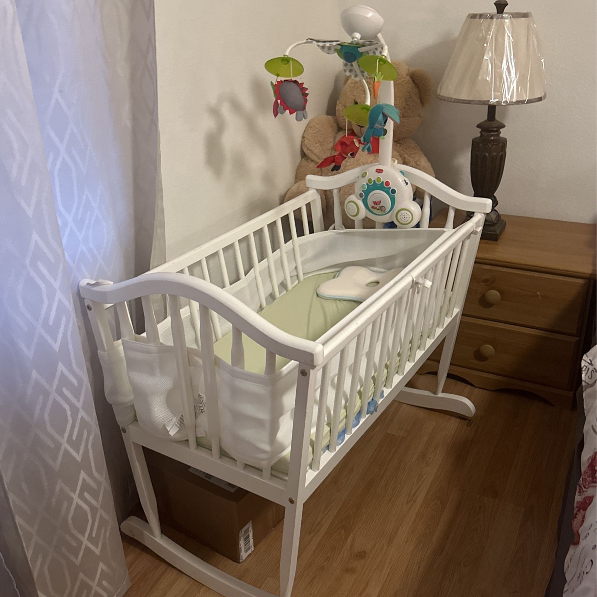 Small Crib 