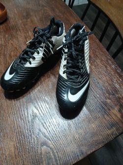 Men's Nike cleat