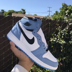 Jordan 1 UNC Size 7Y 