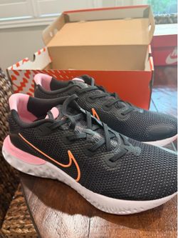 Brand New Women’s Nike’s shoes size 12 in box