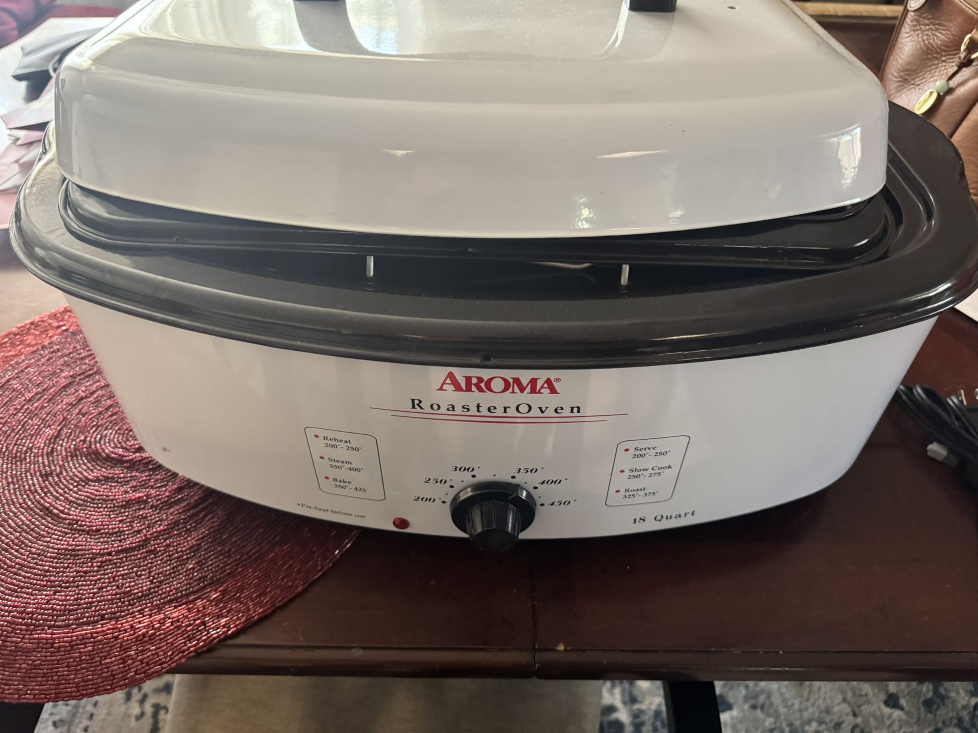 18 Quart Roaster Oven And Warming Trays