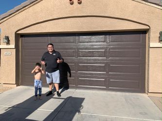 Long-Panel Design Garage Doors