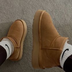 Ugg