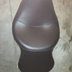 Harley Davidson touring seat