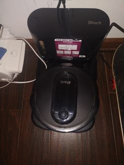 Shark Robot Vacuum Auto Empty 