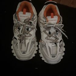 Balenciaga Tracks