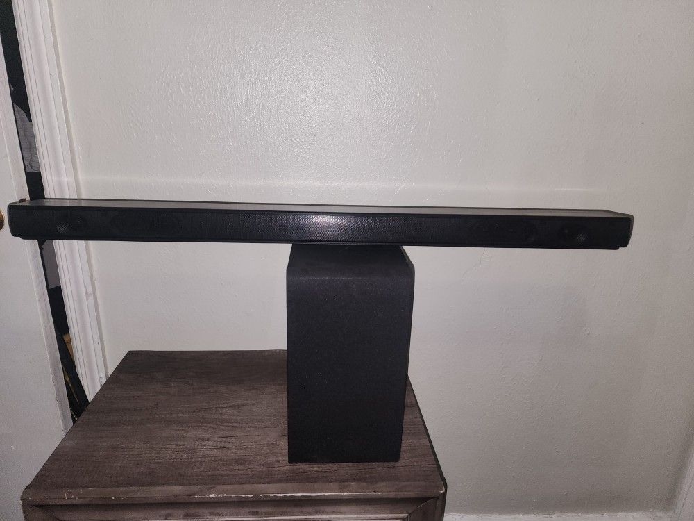 LG Soundbar & Subwoofer