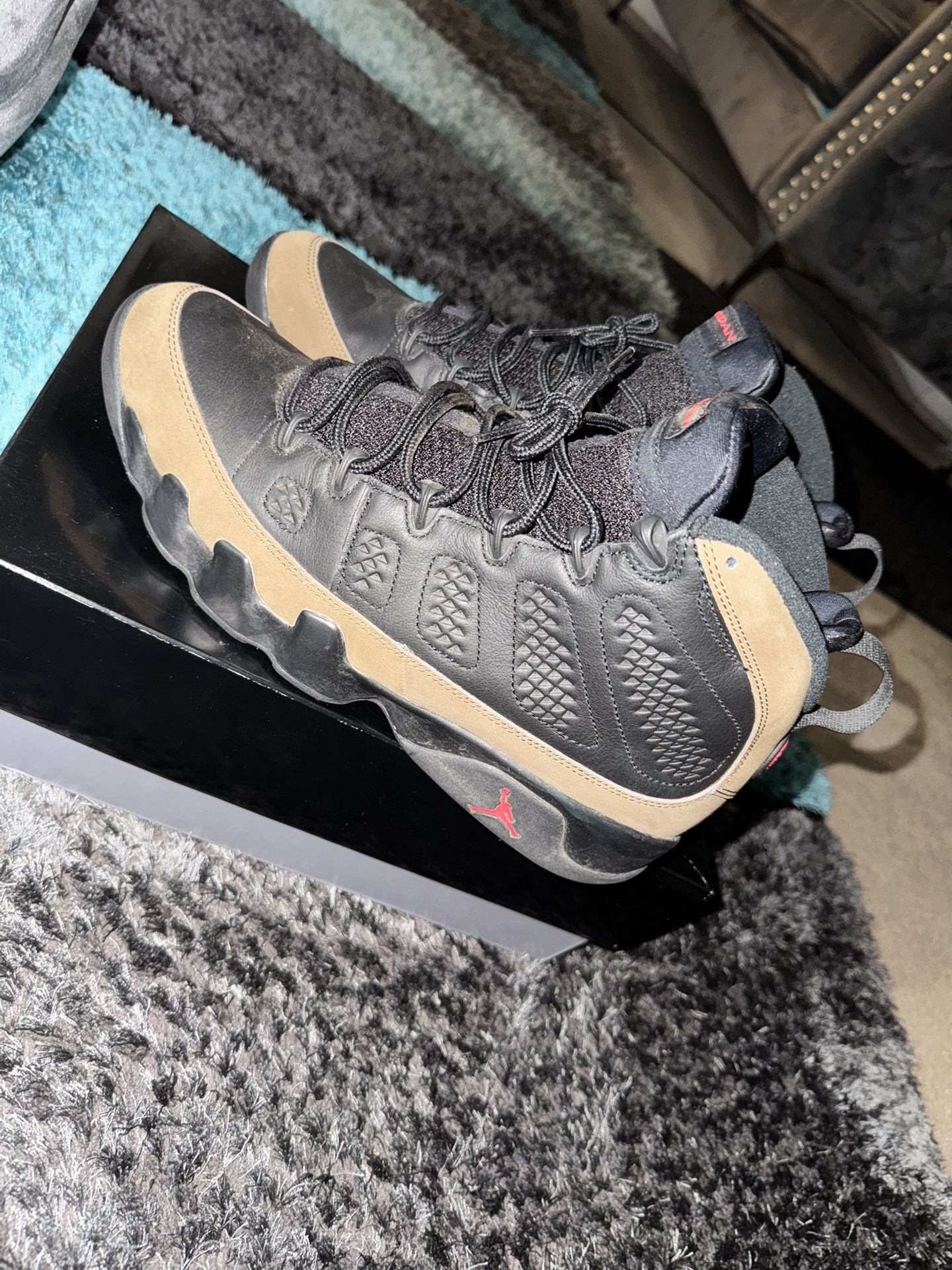 Jordan 9 Retro Olive